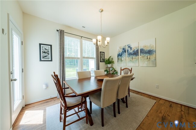 Building Photo - 18401 Palisades Ct