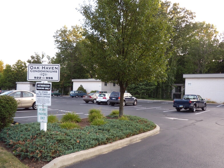 Building Photo - 950 S Lincoln St