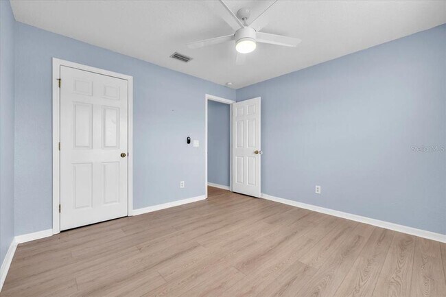 Building Photo - 1708 Blue Lake Cir