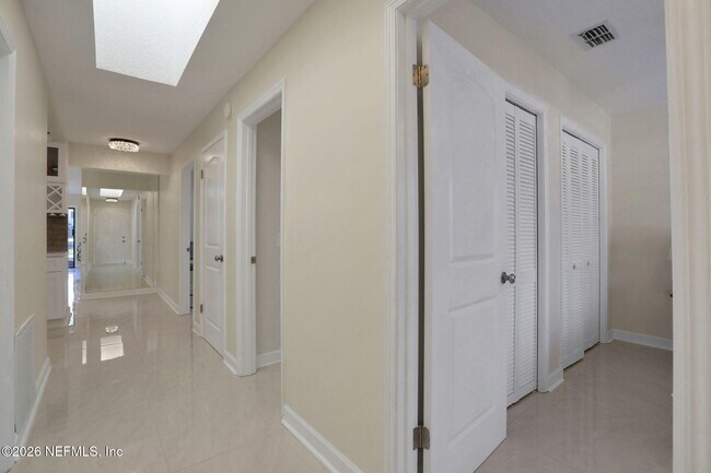 Building Photo - 181 Aruba Ln