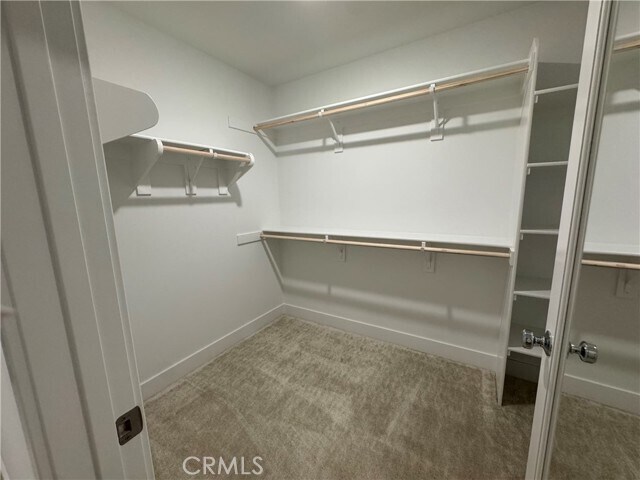 Building Photo - 228 Knot