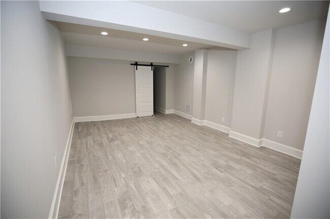 Building Photo - 957 Briarcliff Rd NE