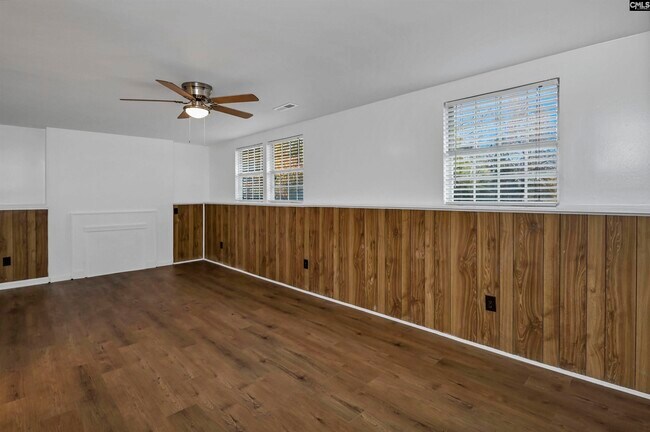 Building Photo - 100 Woodspur Rd