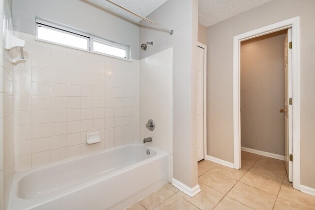 Building Photo - 9366 Daniel's Mill Dr