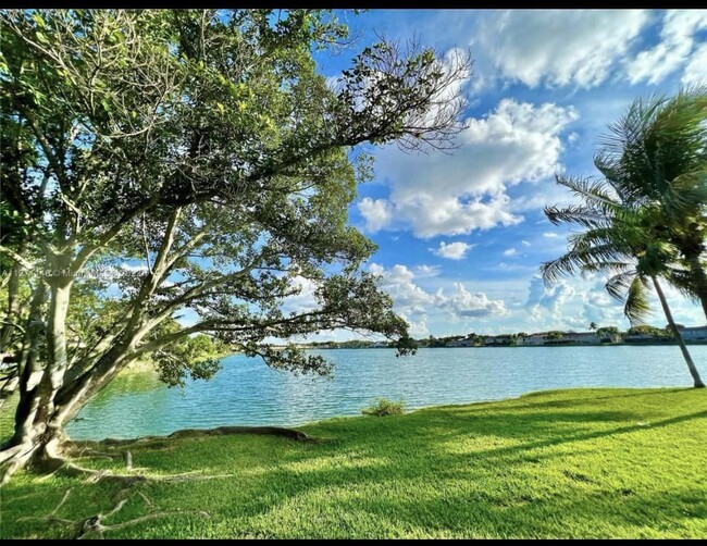 Spectacular lake view - 13918 SW 172nd Ter