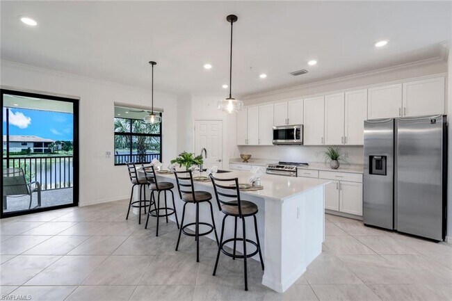 Building Photo - 2375 Montserrat Ln