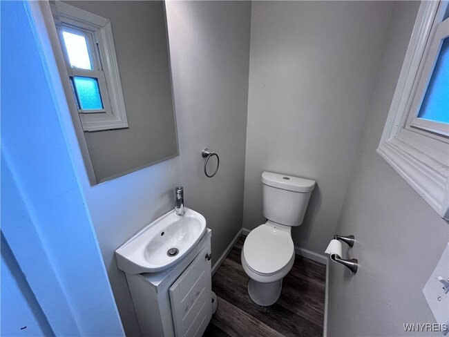 Building Photo - 45 Delham Ave