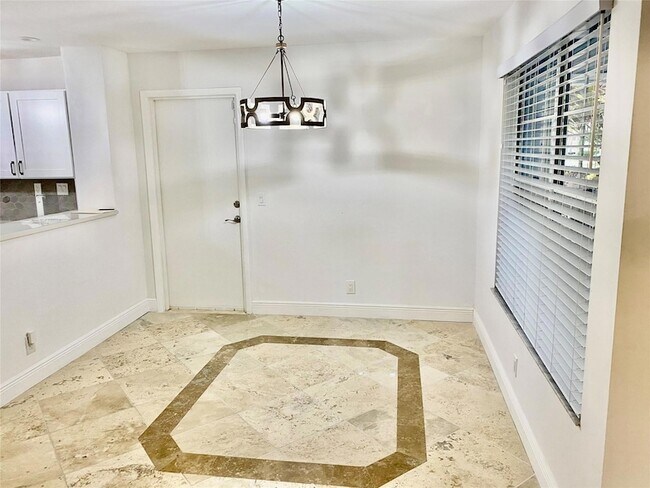 Building Photo - 5357 Buckhead Cir