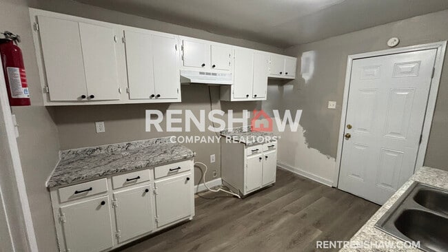 Building Photo - 4829 McCrory Ave