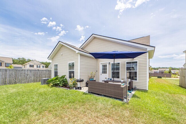 Building Photo - 4 Bedroom, 3 Bathroom home in Liberty Village - Goose Creek