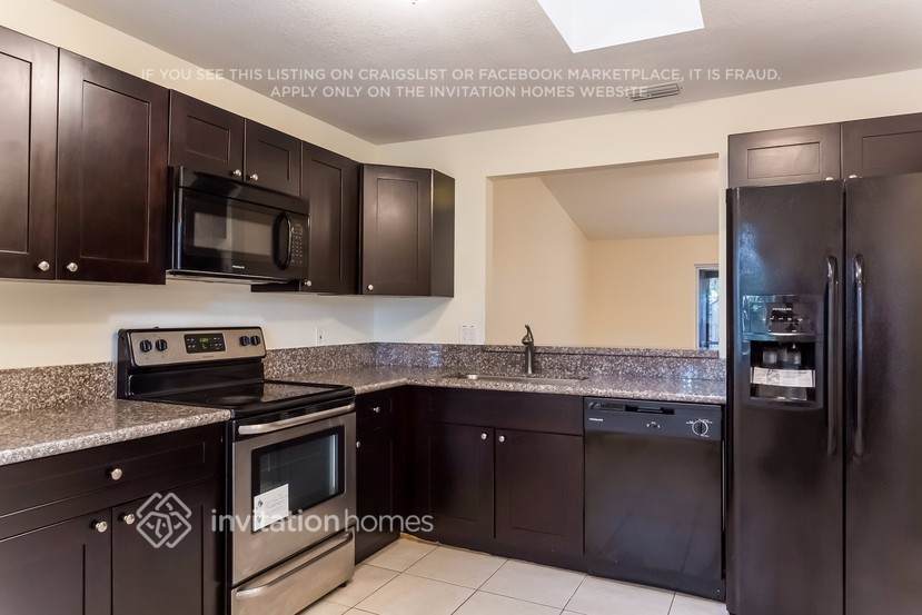 Building Photo - 6104 Strawberry Lakes Cir