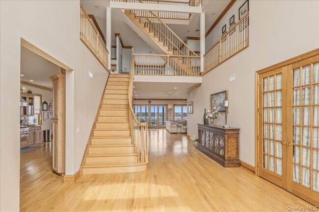 Building Photo - 672 Dune Rd