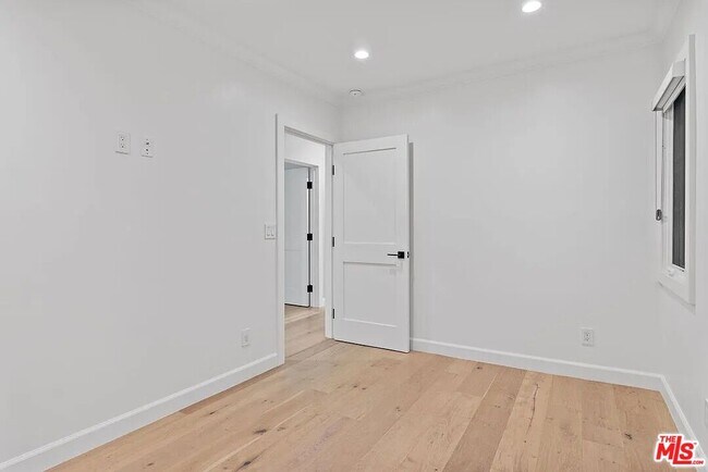 Building Photo - 1839 Preuss Rd