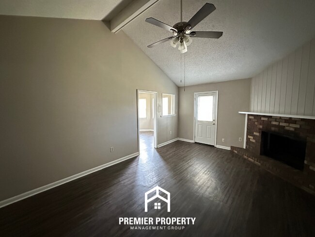 Building Photo - Quiet 3BR/2BA Cove in 38141 | Vaulted Ceilings, Fireplace & 2-Car Garage