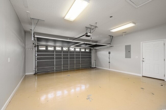 Building Photo - 110 Ashworth Dr