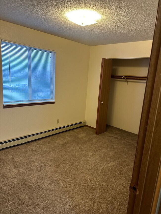 Building Photo - Two Bedroom Corner Unit