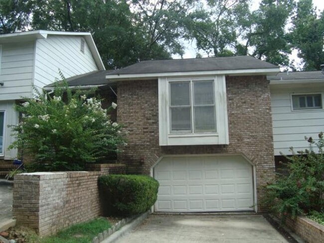 Primary Photo - Three bedroom/2bathroom Condo available fo...