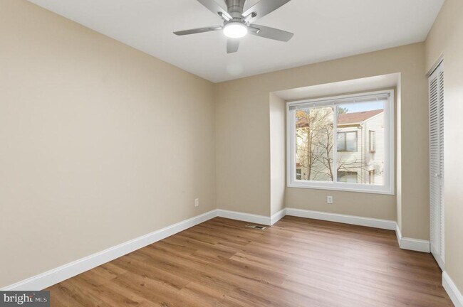 Building Photo - 20 Lea Pond Ct