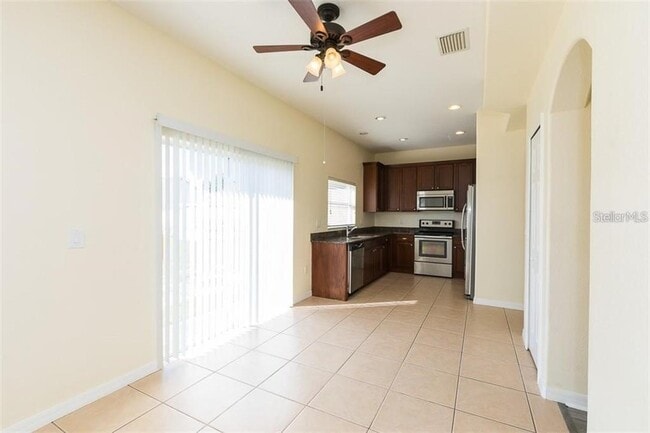 Building Photo - 3637 Covington Ln