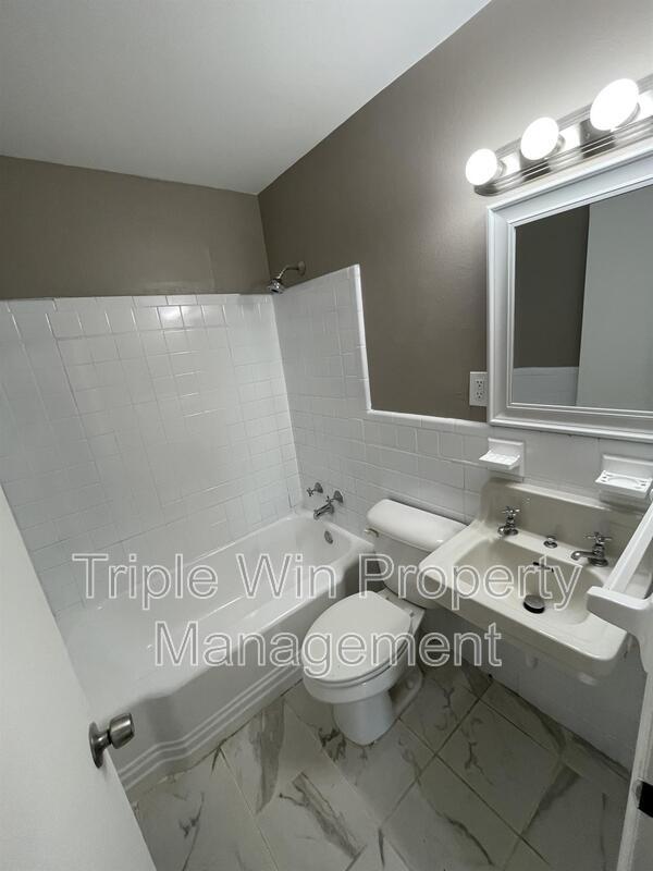 Building Photo - 1205 Nectar Dr