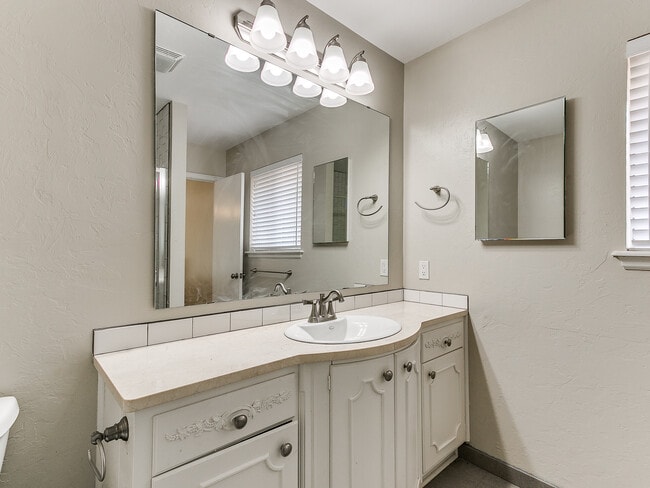 Building Photo - 2516 NW 62nd St