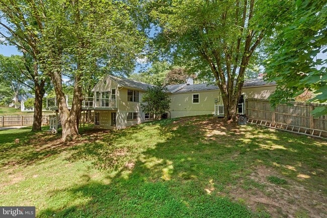 Building Photo - 14906 Dunstan Ln