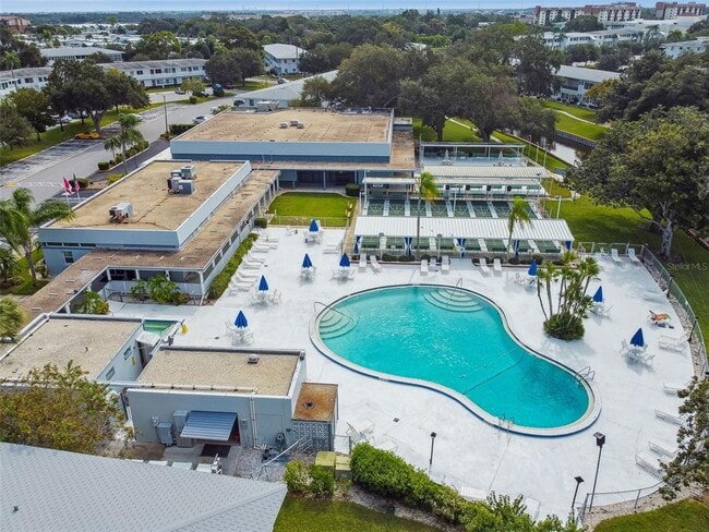 Building Photo - 8080 112th St N