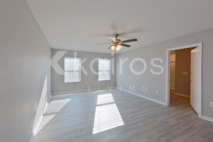 Building Photo - 273 Monarch Ln