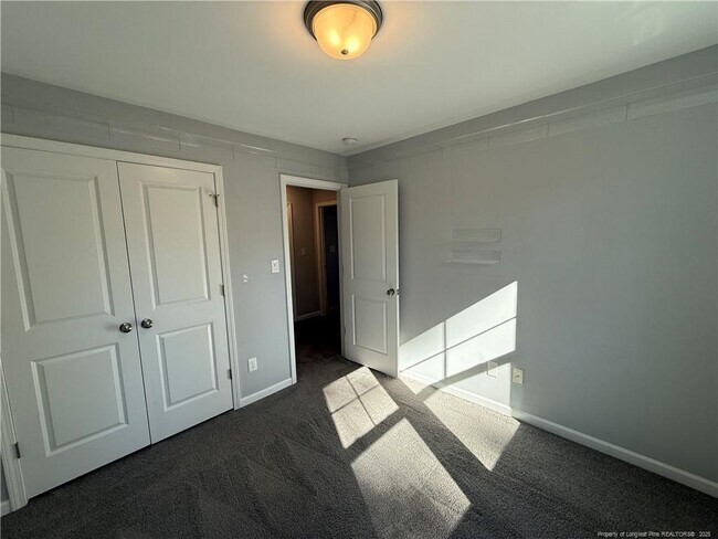 Building Photo - 1045 Bombay Dr