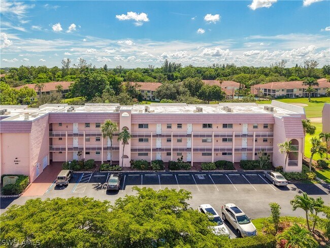 Building Photo - 200 Turtle Lake Ct