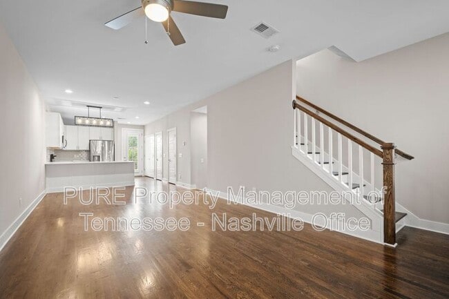 Building Photo - 215 Porter Village Cir