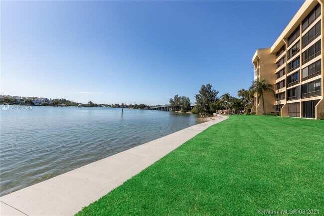 Building Photo - 1542 Jupiter Cove Dr