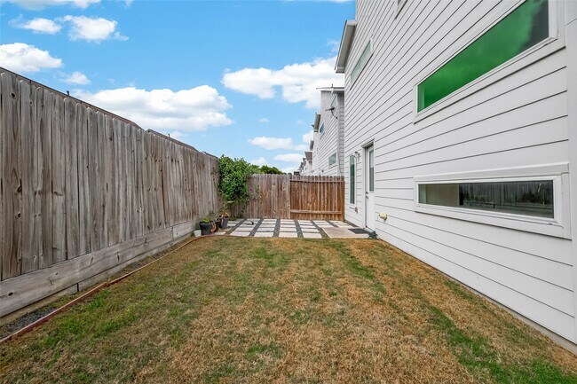 Building Photo - 5505 Robusto Pl