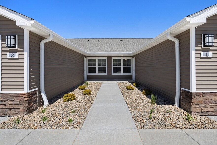 Enjoy Having a Private Entrance - Redwood Hickory