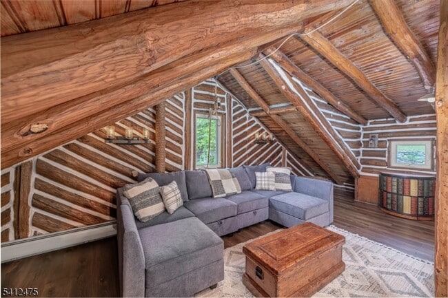 Building Photo - 121 Bearfort Rd