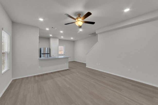 Building Photo - Modern 3-Bed, 2.5-Bath Duplex with Private Backyard