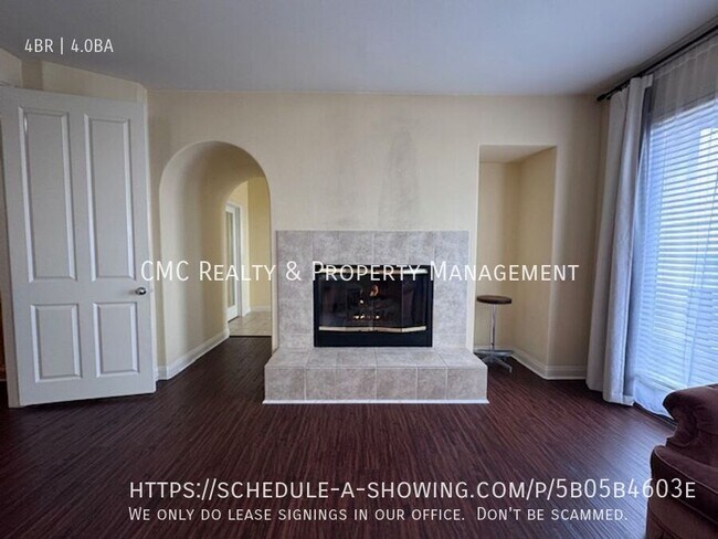 Building Photo - 2541 Hillcrest St