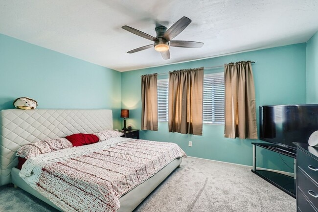 Building Photo - Charming 3-Bedroom, 2-Bath Home in a Cul-d...