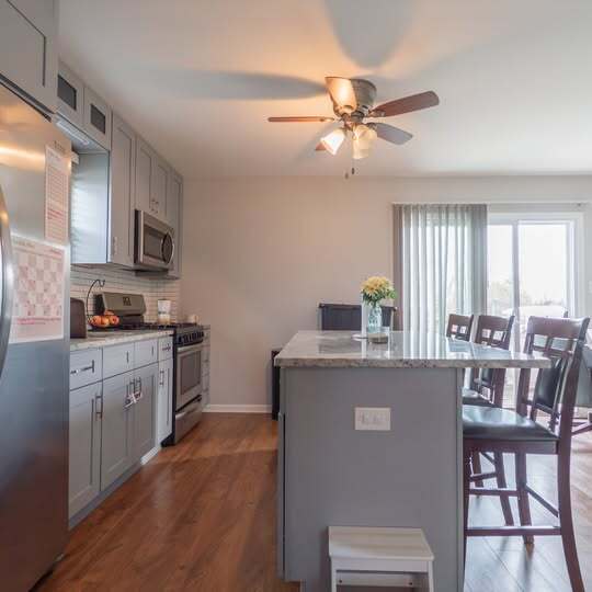 Building Photo - 11395 W 133rd Ln