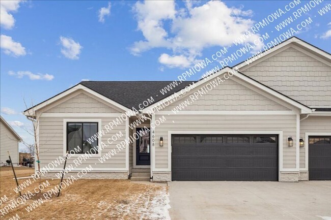 Primary Photo - BRAND NEW TOWNHOME! 4 Bed, 3 Bath Townhome...