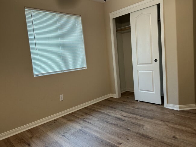 Building Photo - A Perfect Blend of Space & Convenience in This 3-Bedroom Charmer