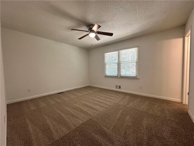 Building Photo - 360 Teague Dr NW