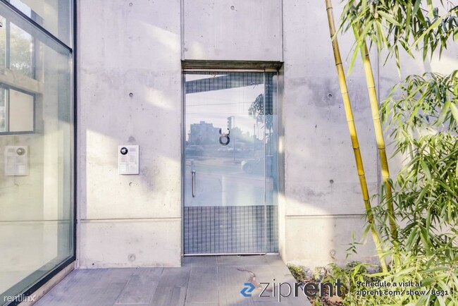 Building Photo - 2 br, 2 bath Condo - 8 Octavia St, San Fra...