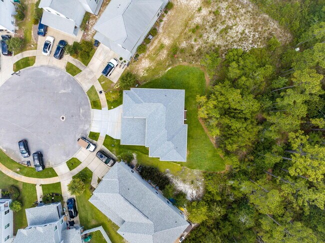 Building Photo - 70 Oakley Ct