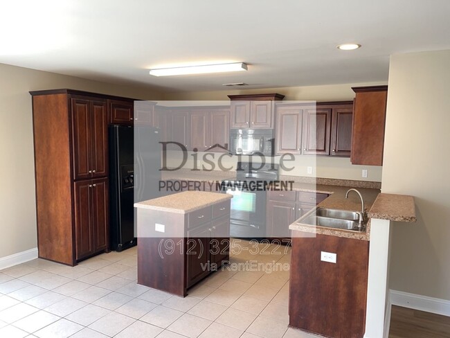 Building Photo - 202 Scarlett Ln