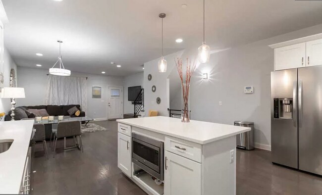 Building Photo - Modern New Luxury Apartment Fishtown