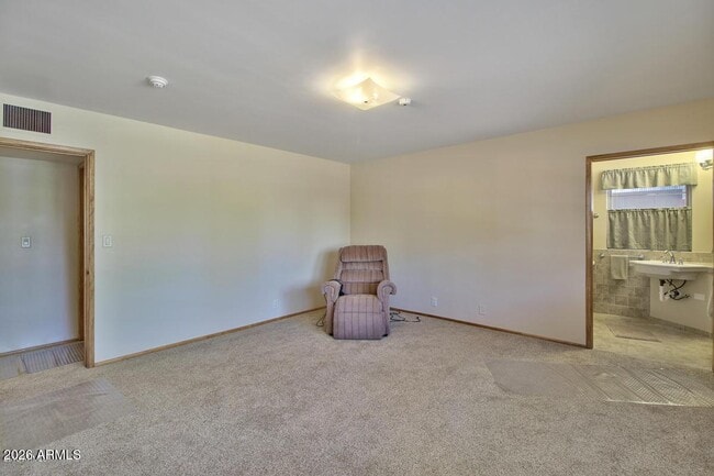 Building Photo - 375 S Buena Vista Ave