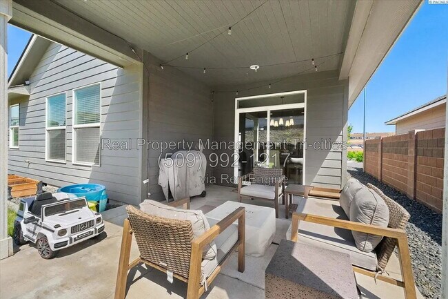 Building Photo - 6923 W 33rd Pl