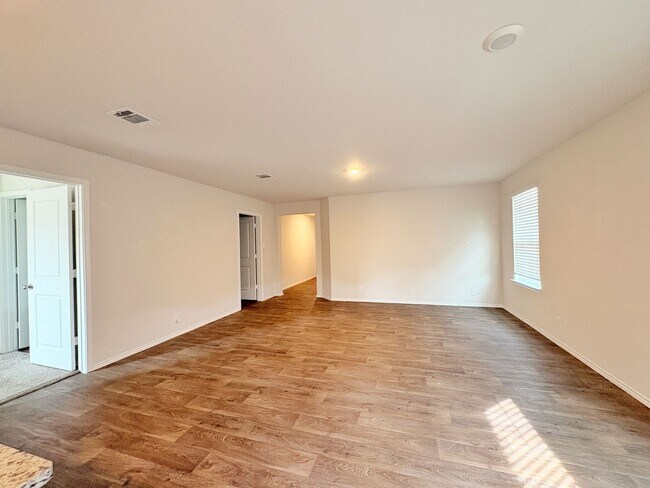 Building Photo - 6832 Capriccio Spirit