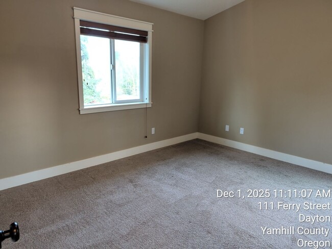 Building Photo - 111 Ferry St